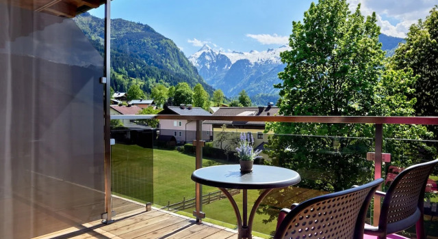 Двухместный номер Superior с балконом и с видом на горы HOTEL SONNBLICK Kaprun, Salzburg - including Summer Card