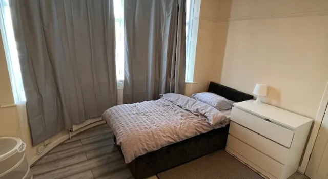 Budget 5-bed Apartment in Barking, Забронировать Апартаменты/квартира Апартаменты Лондона, Апартаменты/квартира