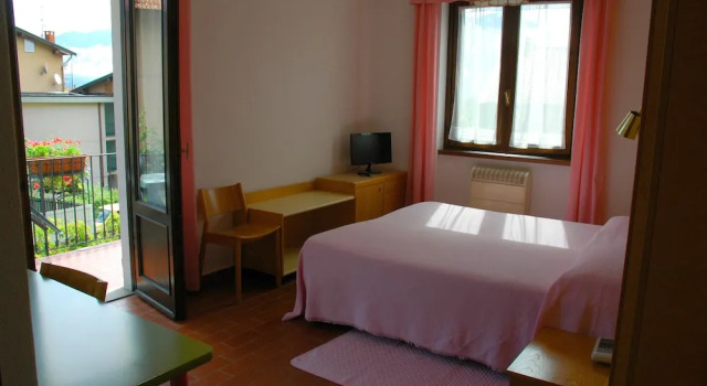 Standard Doppel Zimmer Dachboden Hotel Sonenga