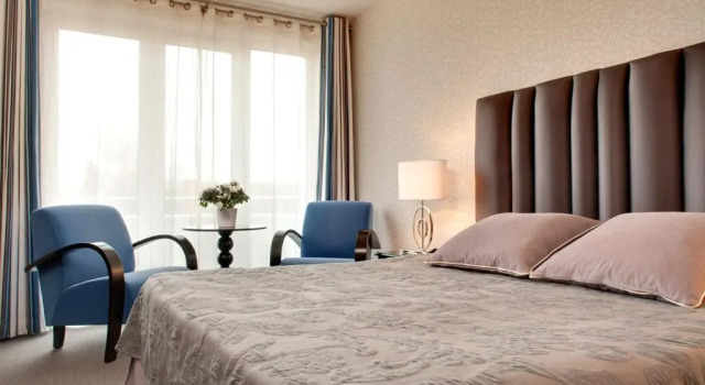 Grand Hôtel de Solesmes, Đặt Khách sạn Solesmes Sarthe