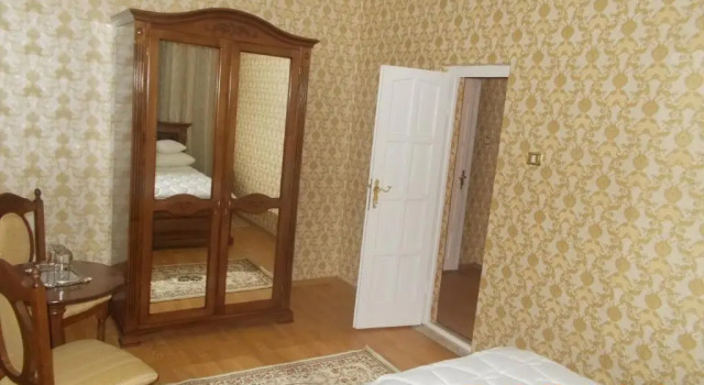Люкс Pensiunea Lari