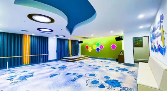 Yunnan JuFUlou Hotel, Rezerwuj Hotel Hotele w Qujing z parkingiem, Parking