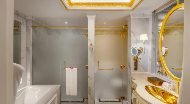 Номер Superior Dalat Palace Heritage Hotel