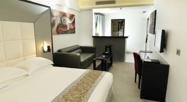 Полулюкс WH Hotel