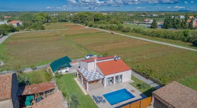 Вилла Family Villa With Pool, Wellness