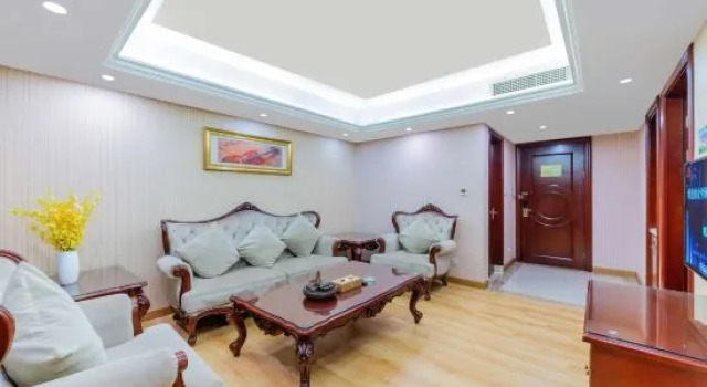 Люкс Deluxe Vienna Hotel Guangzhou Jinshazhou