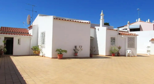 Luxurious villa in Albufeira with pool, Book Villa Hotels in Algarve with a Pool, Swimming Pool