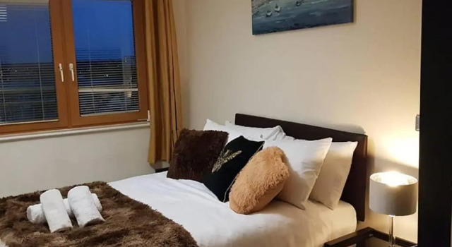 KCS Birmingham City Apartment with Balcony/Parking, Забронировать Апартаменты/квартира Отели Бирмингема с парковкой, рядом с Океанариум «Национальный центр морской жизни», Парковка