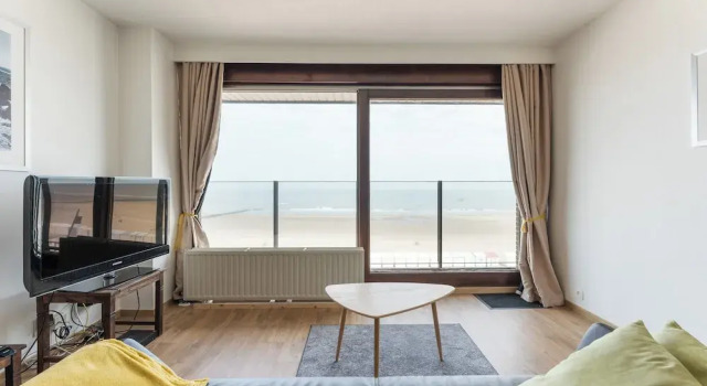 Apartment for 4 People With Terrace, Rezerwuj Apartament Hotele w Bruksela z parkingiem, Parking