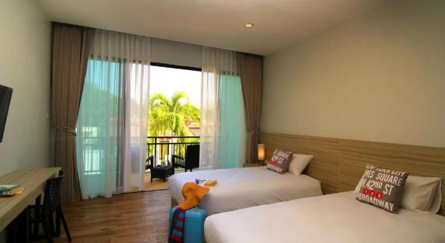 Двухместный номер Superior с видом на бассейн The Fusion Resort Hotel