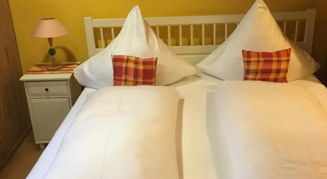 Четырёхместный номер Standard Hotel Nürnberger Hof in Altdorf