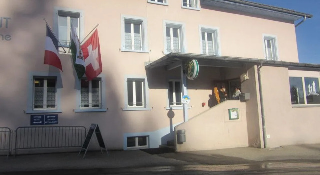 La Grand'Borne, Prenota Hotel Sainte-Croix 