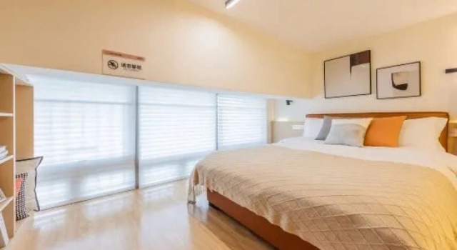 Люкс Deluxe с 2 комнатами Yingguan Apartment (Guangzhou Lefeng Plaza Shayuan Subway Station Branch)