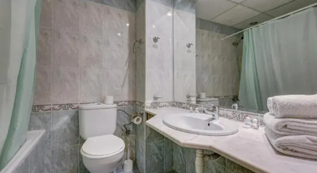Двухместный номер Standard с балконом и с видом на сад Hotel Shipka All Inclusive
