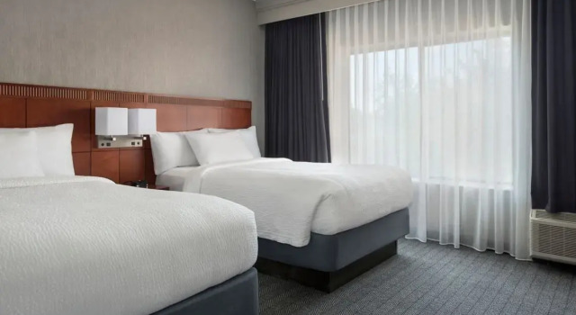 Четырёхместный люкс Courtyard By Marriott Baltimore Hunt Valley