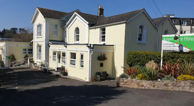Appletorre House Holiday Flats, Varaa Hotelli Torquay Devon
