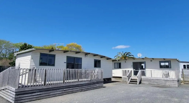Люкс Riverside Whakatane Holiday Park