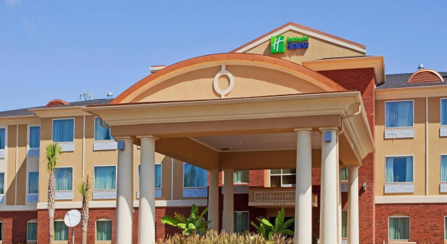 Holiday Inn Express Hotel & Suites Foley, Book Hotel Hoteller i Foley med parkering, Parkering