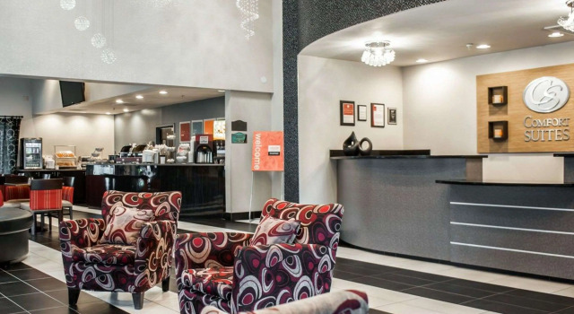 Comfort Suites Nashville Airport - BNA