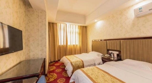 Люкс Deluxe c 1 комнатой Qiankun Business Hotel