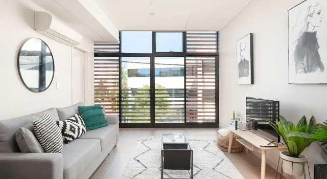 Апартаменты Stunning Designer Newtown Pad H394