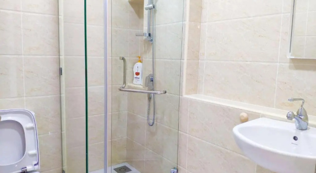 One Residences, 4 pax, 5 mins to MyTOWN