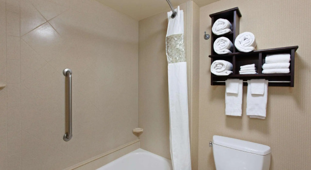 Двухместный люкс Hampton Inn & Suites Fresno - Northwest