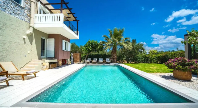 Вилла Petronila Luxury Villa with heated private pool