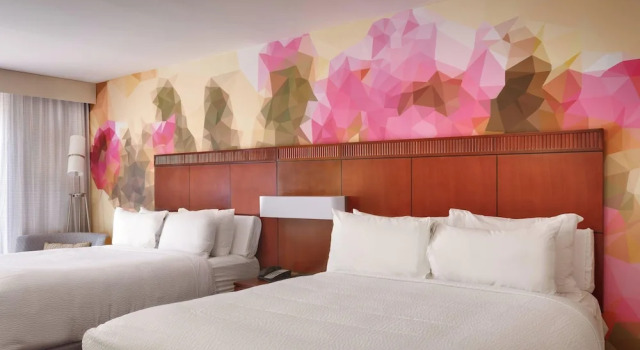 Четырёхместный номер Standard с балконом Courtyard by Marriott Albuquerque