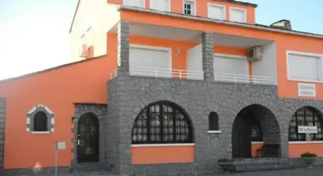 Di u Fiume, Varaa Hotelli  
