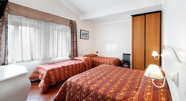 Четырёхместный номер Standard Hotel Edelweiss