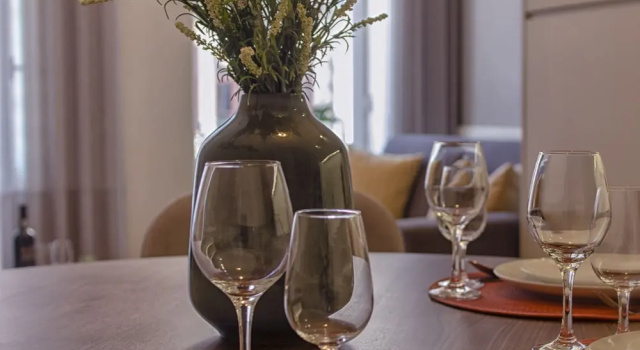 Апартаменты с 2 комнатами с балконом и с видом на город LIT Apartments 2 bedrooms at City center