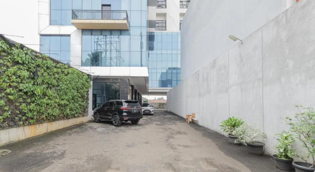 KoolKost near Gandaria City Mall, Prenota Hotel Kebayoran Lama 