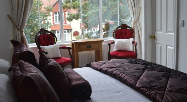 Abbey House, Забронировать Отель Отели Лландидно 5 звезд, рядом с Tina Holley Gallery, 5*