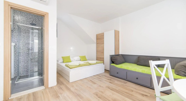 Apartmani Ujdur, Забронировать Отель Градац Шибенско-Книнская жупания, рядом с Пляж Обала
