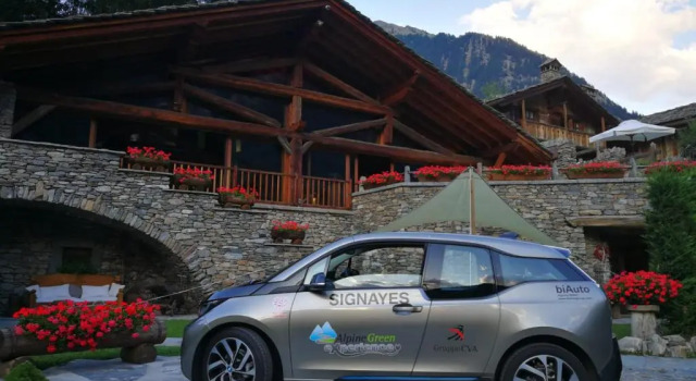 Апартаменты c 1 комнатой Au Coeur Des Neiges Resort SPA & FREE E-BIKE
