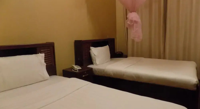 Belline Hotel Ishaka, Book Hotel Ishaka 