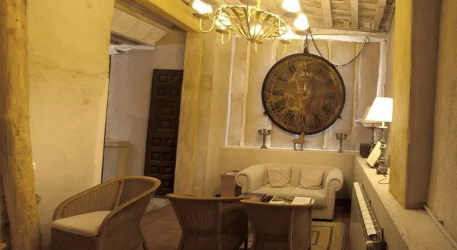 Posada Restaurante Casa de la Sal, Забронировать Дом для отпуска Отели в центре Канделарио с завтраком, отели в центре Канделарио с завтраком