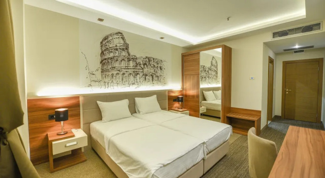 Двухместный номер Deluxe с балконом Hotel Lazaro