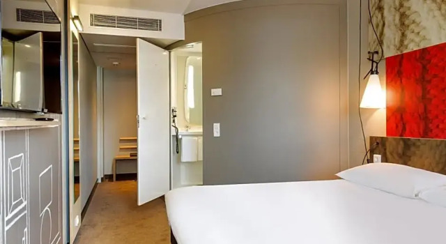 Номер Comfort B&B HOTEL Wuppertal-City