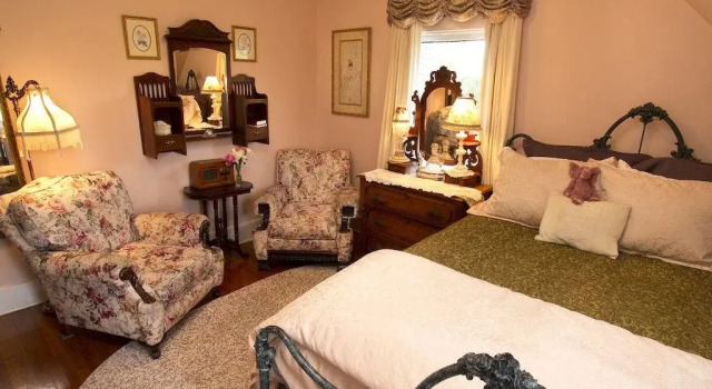 The Bissell House Bed and Breakfast, Брондау Таңертеңгі аспен бірге түндеу South Pasadena АҚШ