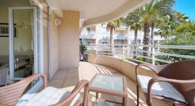 3 pi ces Terrasse et Parking A2b237, Забронировать Отель Отели Канн с парковкой, рядом с Le Croisette Casino Barriere de Cannes, Парковка