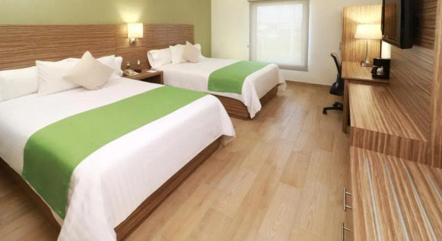 Четырёхместный номер Standard Wyndham Garden Monterrey Valle Real