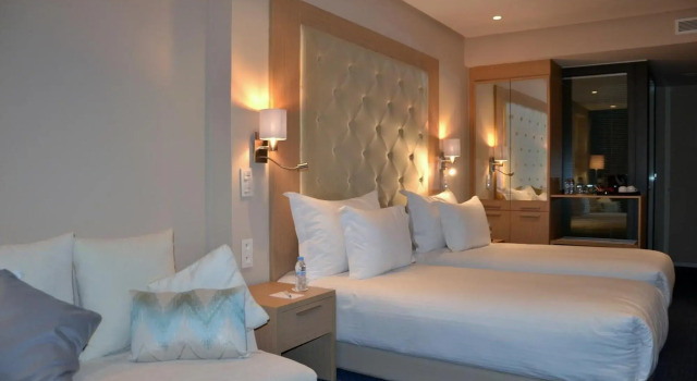 Flower Town Hotel & Spa, Забронировать Курортный отель Отели Рабата с парковкой, рядом с Ministry of Energy, Mines, Water and Environment, Парковка