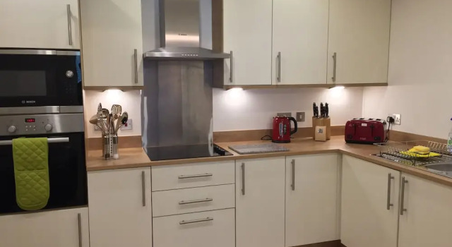 Апартаменты Deluxe Inverness City Suites