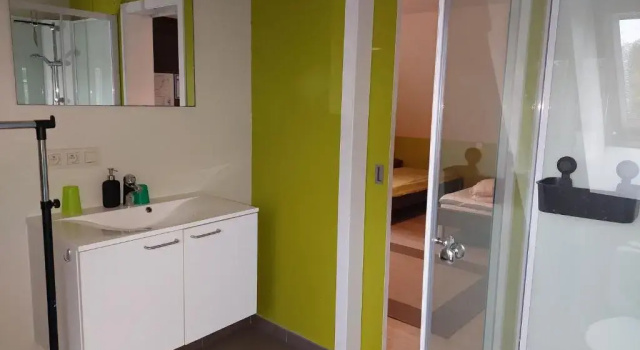 Коттедж с 2 комнатами Het Takketiele Huis