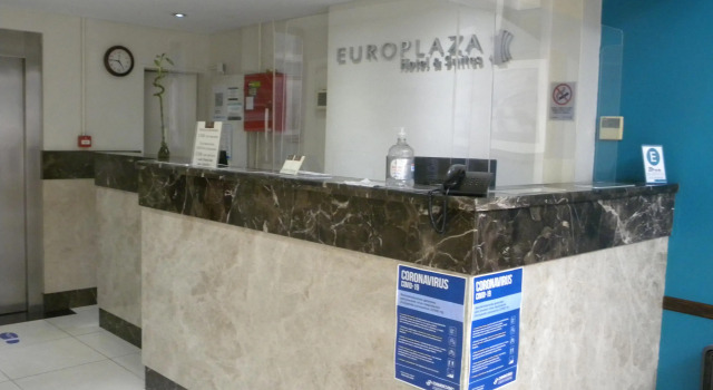 Europlaza Hotel & Suites