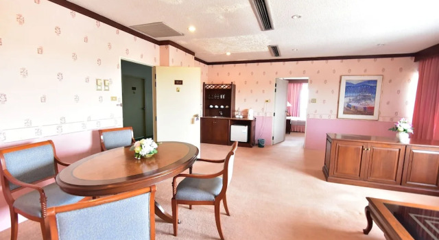 Люкс Thumrin Hotel