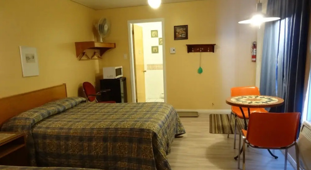 Четырёхместный номер Standard с балконом Motel Lyse
