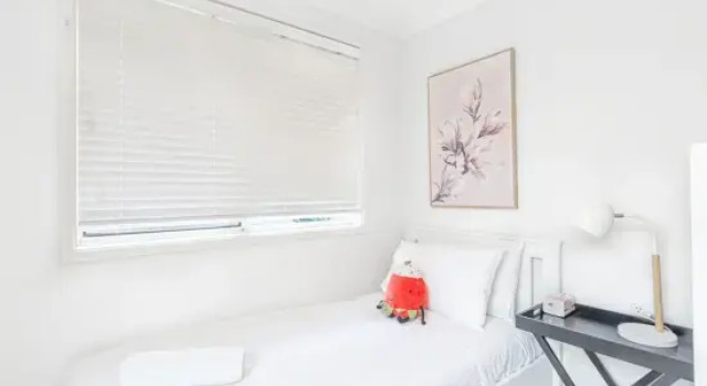 Номер Standard Inviting Rooms in Eastwood with Cafés, Shops & Station Nearby